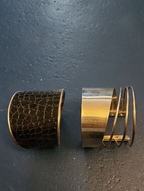 Set of Two Silver Tone Cuffs Bracelets